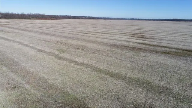 $5,654,000 | County Road, Sweet Springs, MO 65351