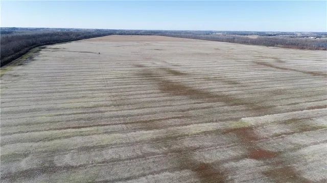 $5,654,000 | County Road, Sweet Springs, MO 65351