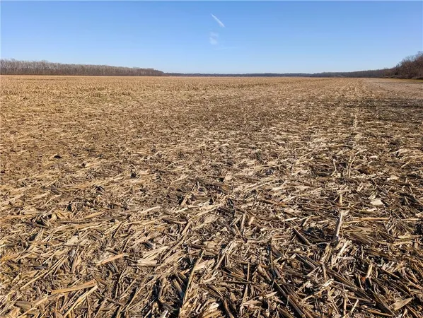 $5,311,333 | County Road, Sweet Springs, MO 65351
