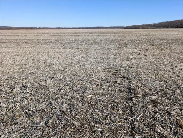 $5,654,000 | County Road, Sweet Springs, MO 65351