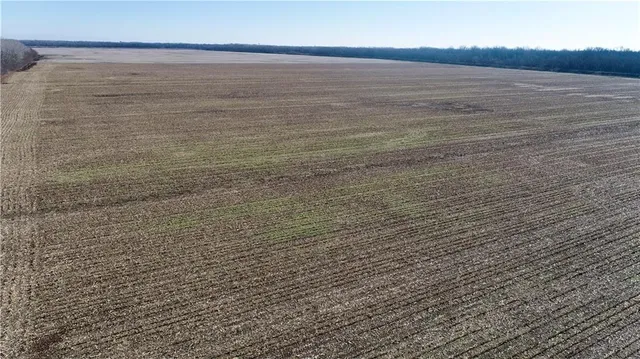 $5,654,000 | County Road, Sweet Springs, MO 65351