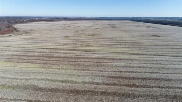 $5,654,000 | County Road, Sweet Springs, MO 65351