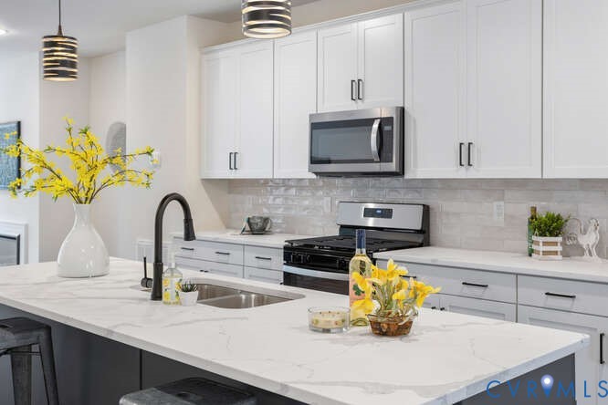 15325 Princess Lauren Lane Midlothian, VA 23112 - Photo 11 of 50