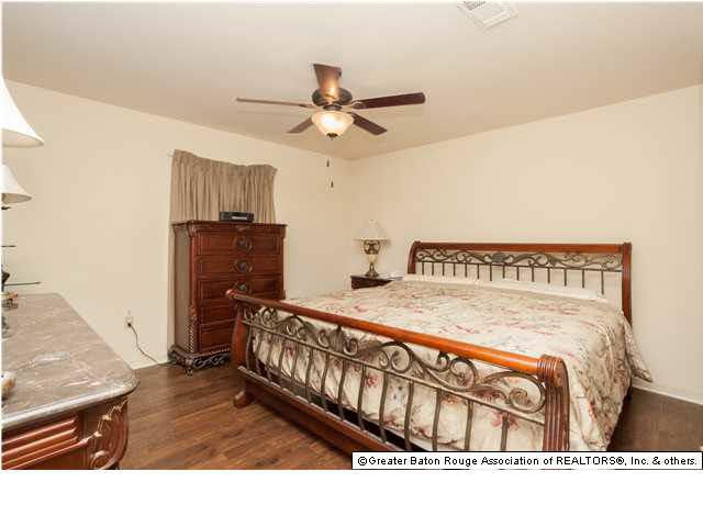3593 Ridgemont Drive Baton Rouge, LA 70814 - Photo 4 of 20 Gallery Image 4