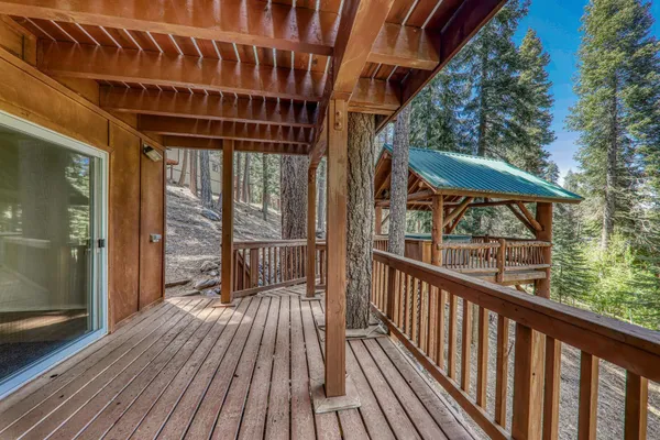 $799,000 | 10880 Laurelwood Drive, Truckee, CA 96161