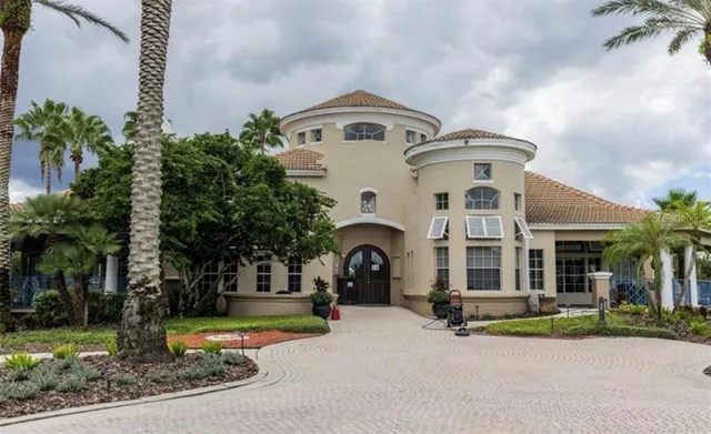 $1,900 | 7280 Westpointe Boulevard, Unit 826, Orlando, FL 32835