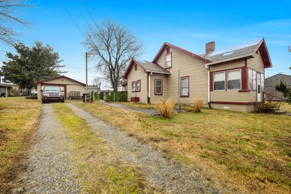 $249,900 | 2461 Old State Highway 11, Greenbrier, TN 37073