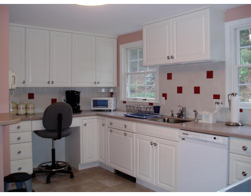 28 Jordan Road Brookline, MA 02446 - Photo 4 of 8 Gallery Image 4