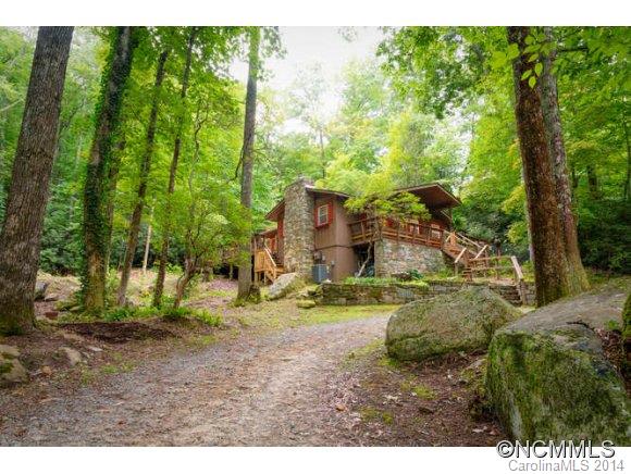 55 Bear Rock Loop Road Hendersonville, NC 28739 - Photo 4 of 24 Gallery Image 4