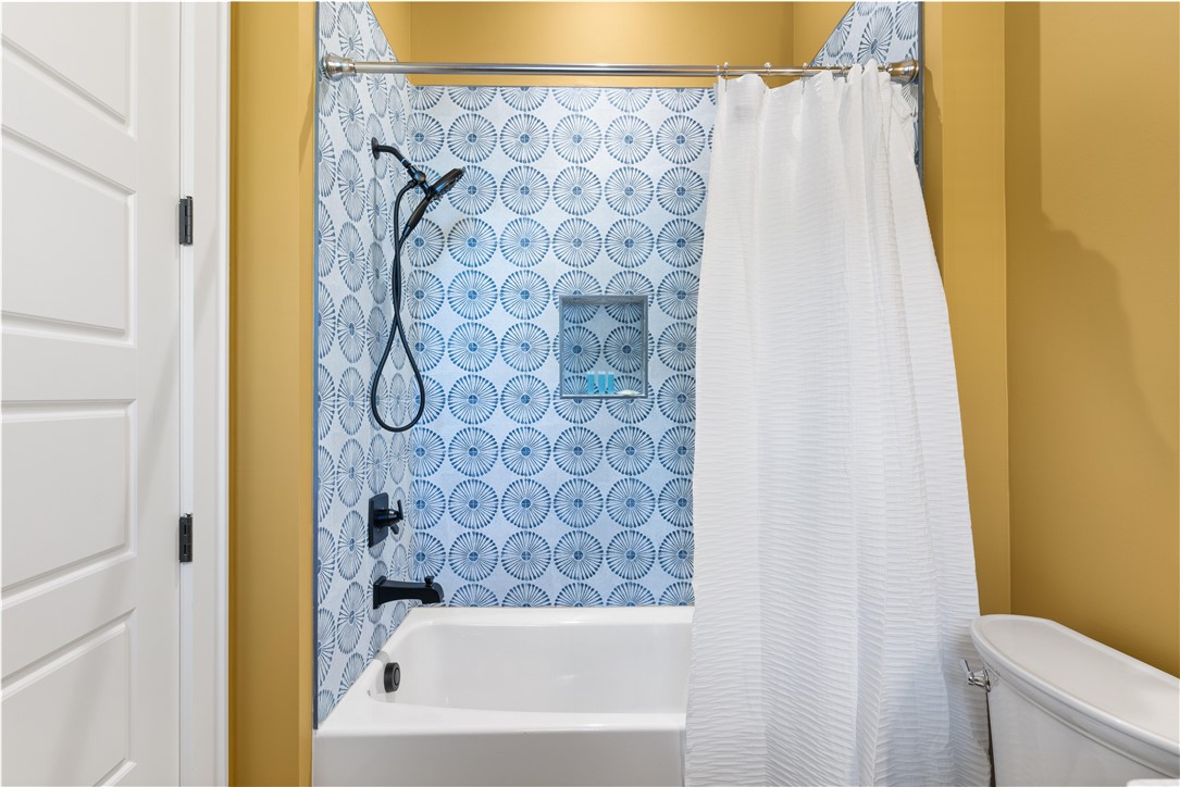 134 Compass Point Drive St. Simons Island, GA 31522 - Photo 58 of 77 guest suite bath