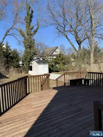$2,995 | 9 B Waldwick Avenue, Unit B, Waldwick, NJ 07463