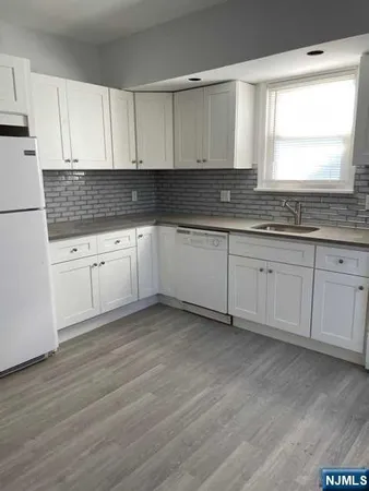 $2,995 | 9 B Waldwick Avenue, Unit B, Waldwick, NJ 07463