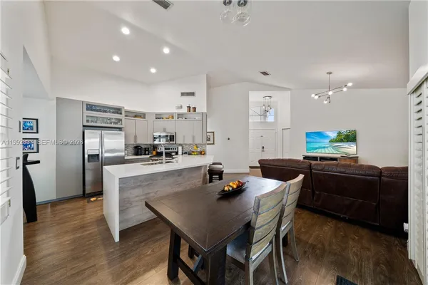 $4,300 | 366 Bedford Avenue, Weston, FL 33326