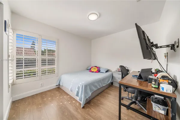 $4,300 | 366 Bedford Avenue, Weston, FL 33326