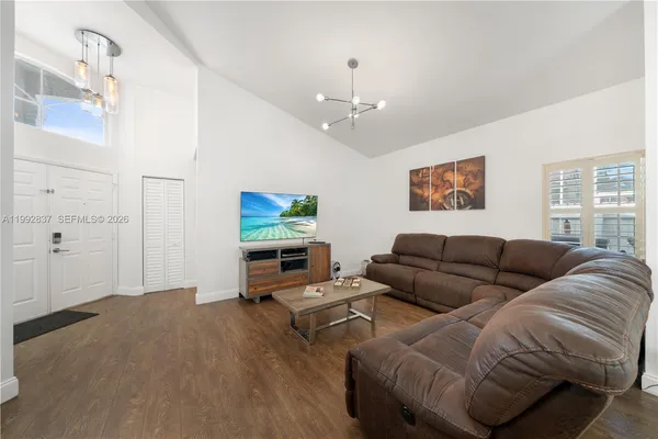 $4,300 | 366 Bedford Avenue, Weston, FL 33326