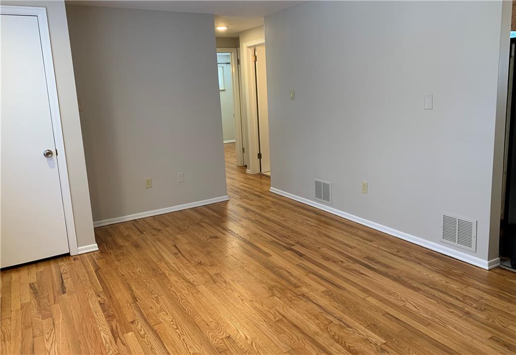 1709 Rutherford Avenue Pittsburgh, PA 15216 - Photo 5 of 12 Gallery Image 5