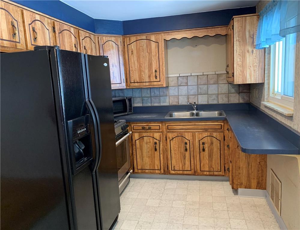 1709 Rutherford Avenue Pittsburgh, PA 15216 - Photo 9 of 12 Gallery Image 9