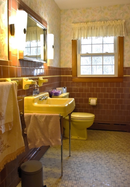 36 Center Road Dudley, MA 01571 - Photo 17 of 28 Gallery Image 17