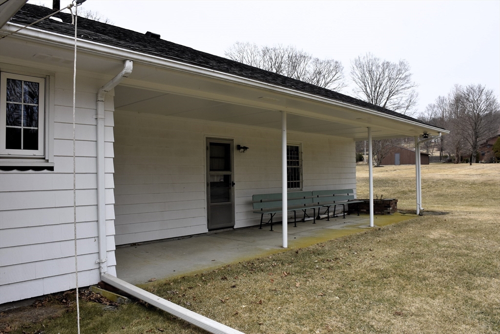 36 Center Road Dudley, MA 01571 - Photo 4 of 28 Gallery Image 4