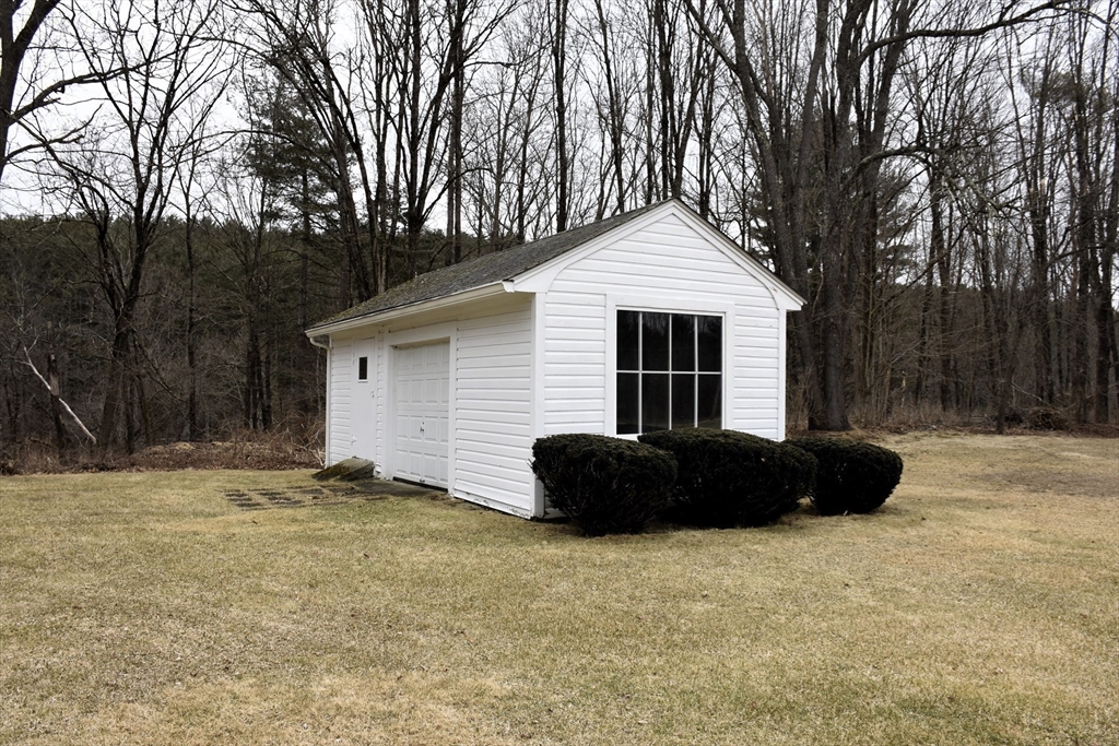 36 Center Road Dudley, MA 01571 - Photo 6 of 28 Gallery Image 6