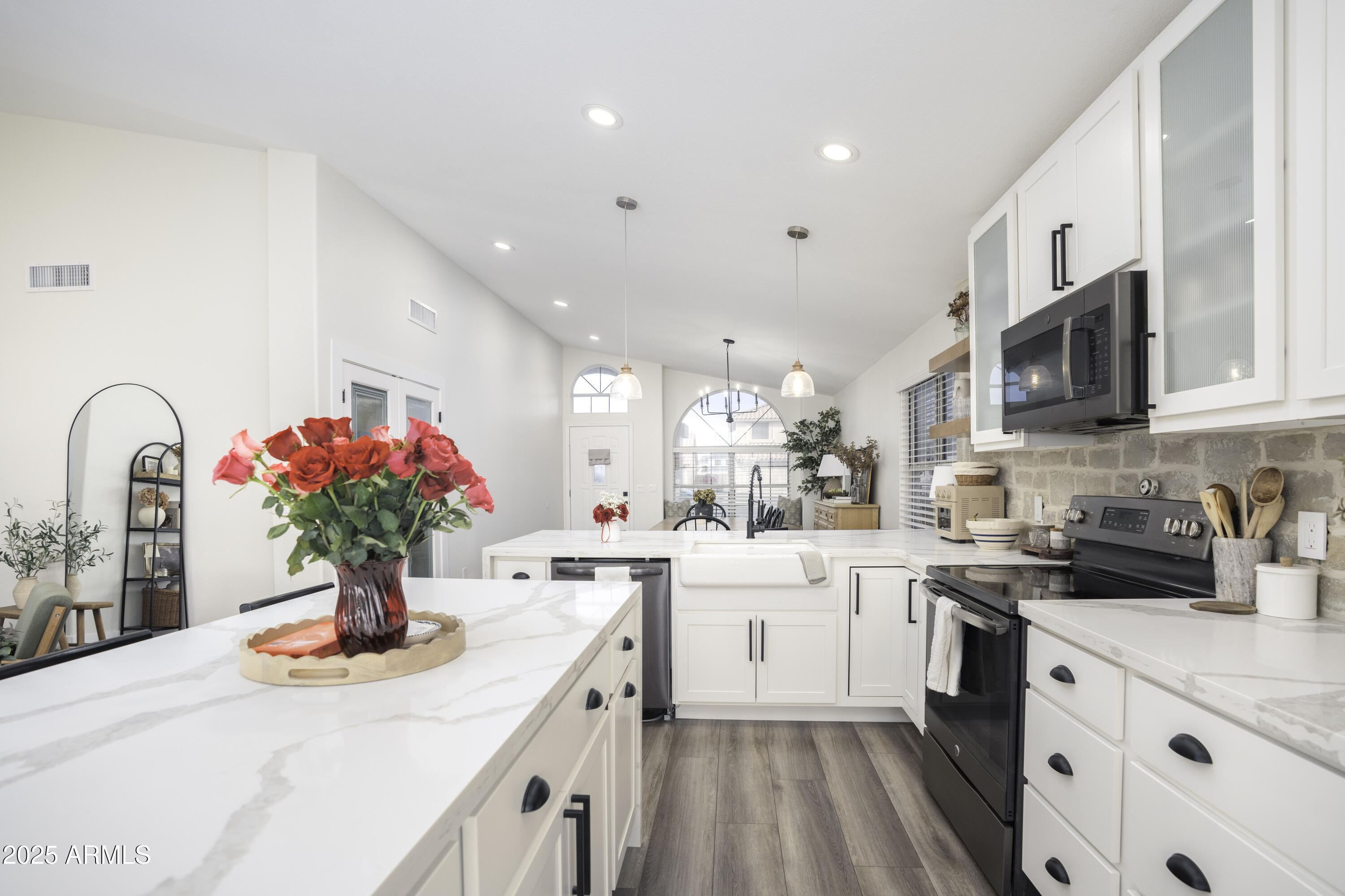 7709 West Boca Raton Road Peoria, AZ 85381 - Photo 14 of 45 Beautiful kitchen