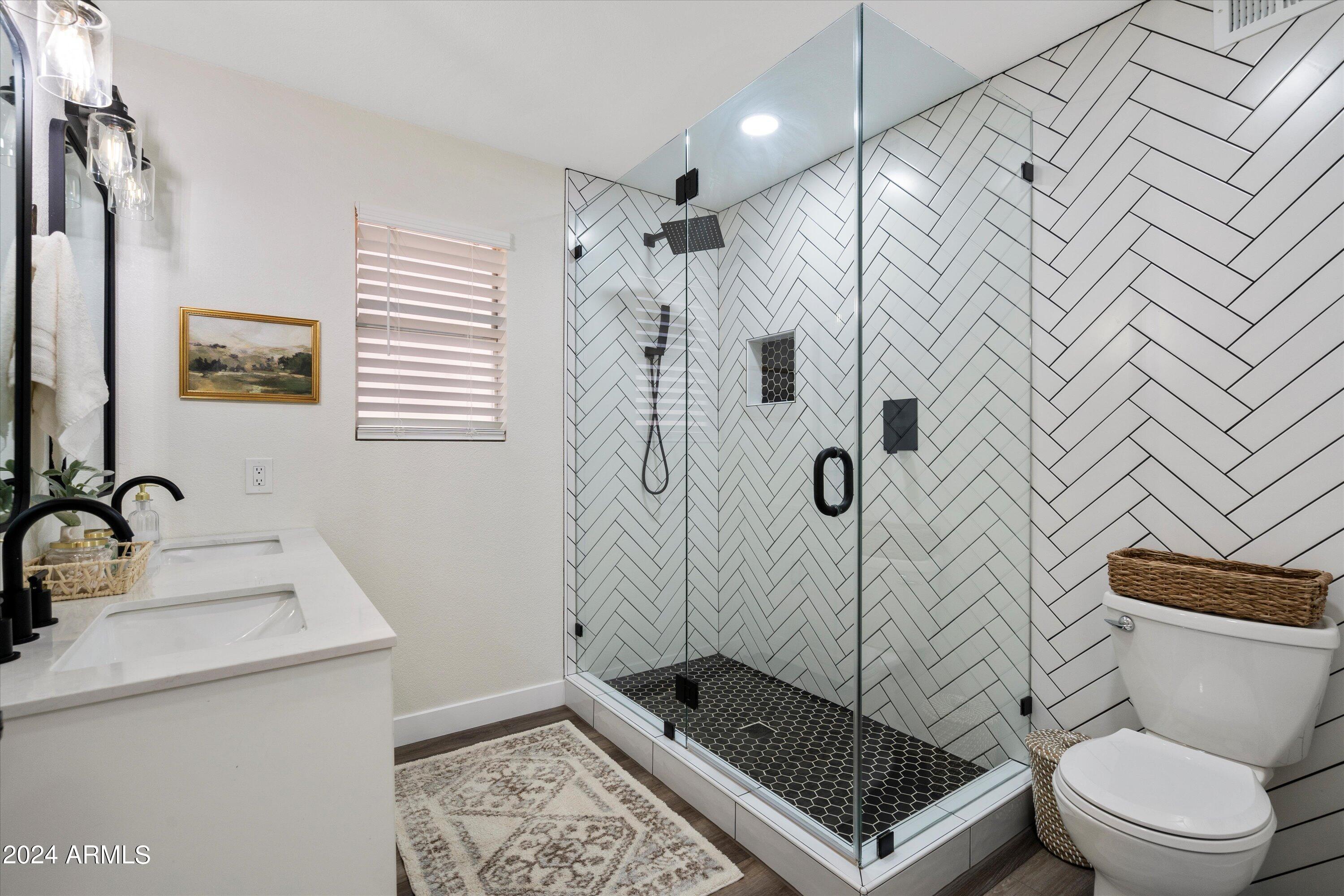 7709 West Boca Raton Road Peoria, AZ 85381 - Photo 26 of 45 Primary bathroom