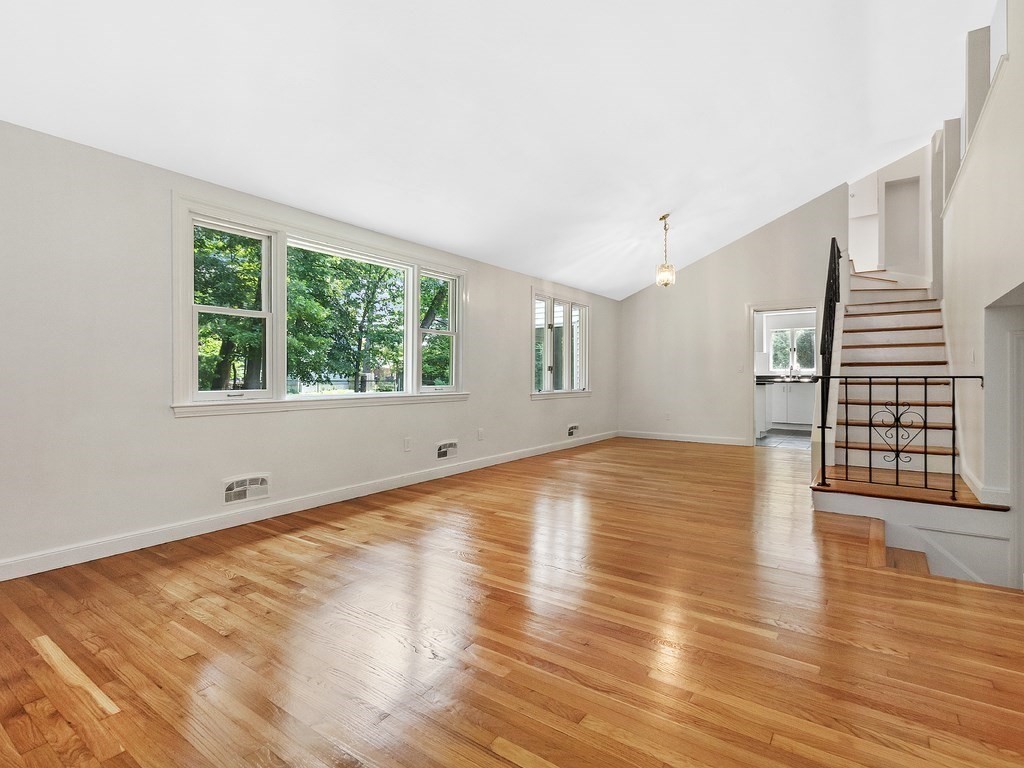 7 Knight Road Framingham, MA 01701 - Photo 5 of 21 Gallery Image 5