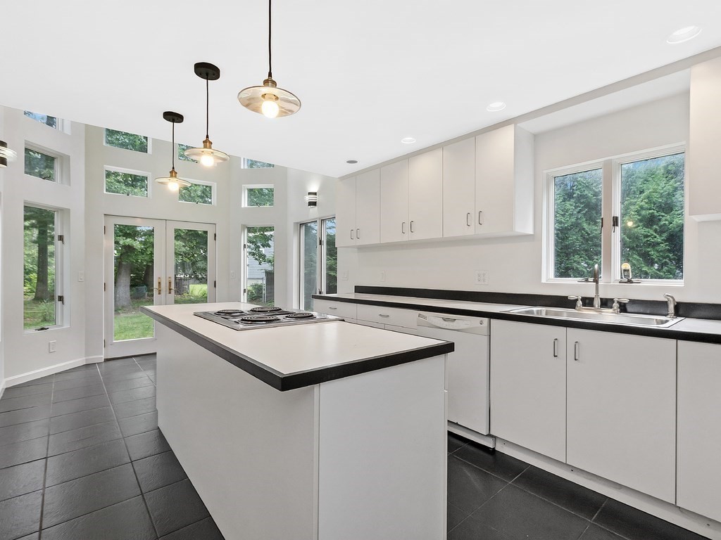 7 Knight Road Framingham, MA 01701 - Photo 8 of 21 Gallery Image 8