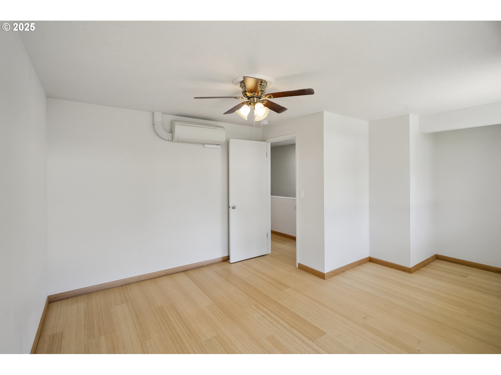 4367 Southwest 94th Avenue Portland, OR 97225 - Photo 21 of 44 Gallery Image 21