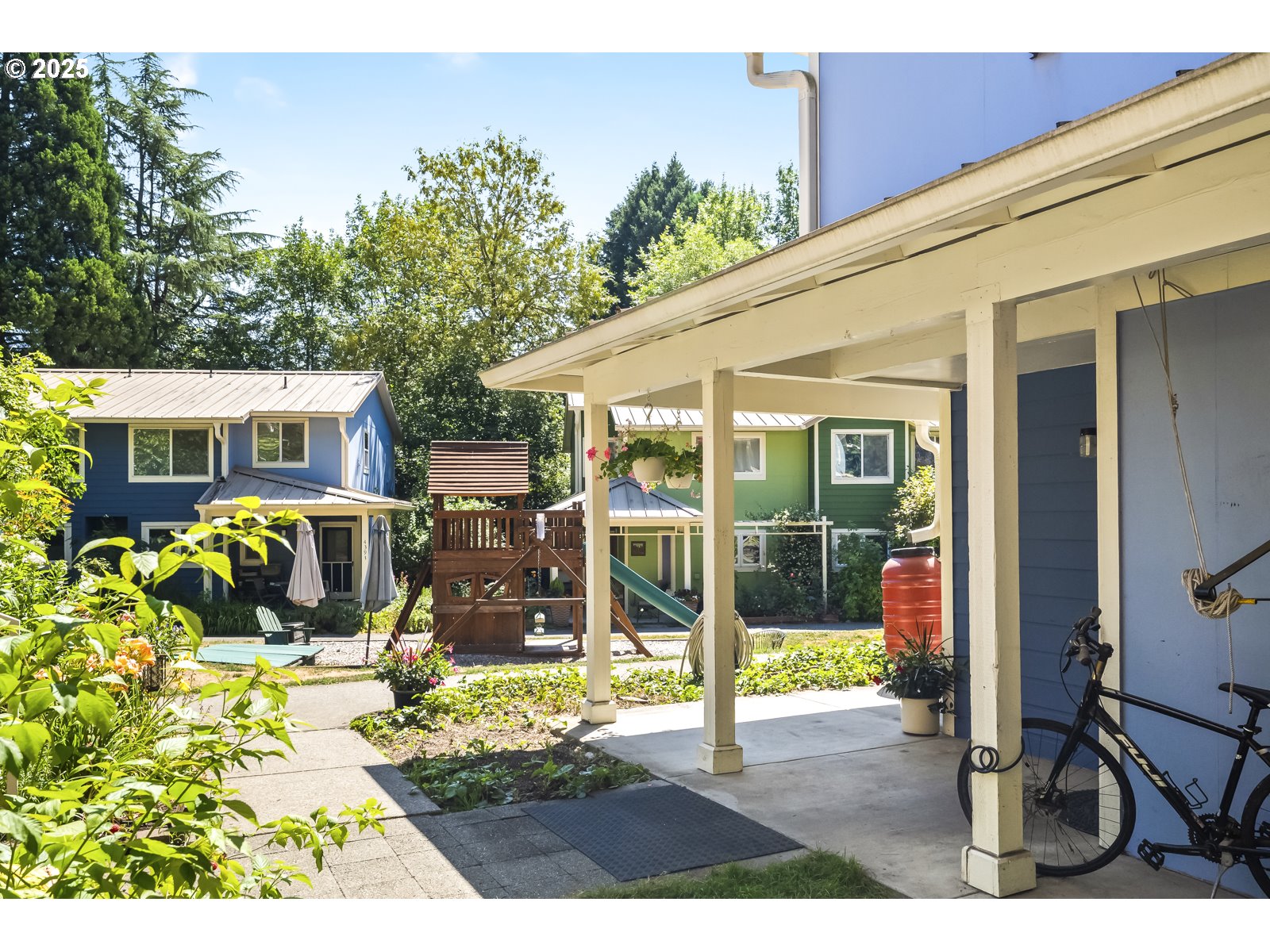 4367 Southwest 94th Avenue Portland, OR 97225 - Photo 32 of 44 Gallery Image 32