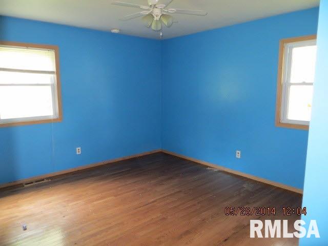 1206 Oak Street Harrisburg, IL 62946 - Photo 4 of 7