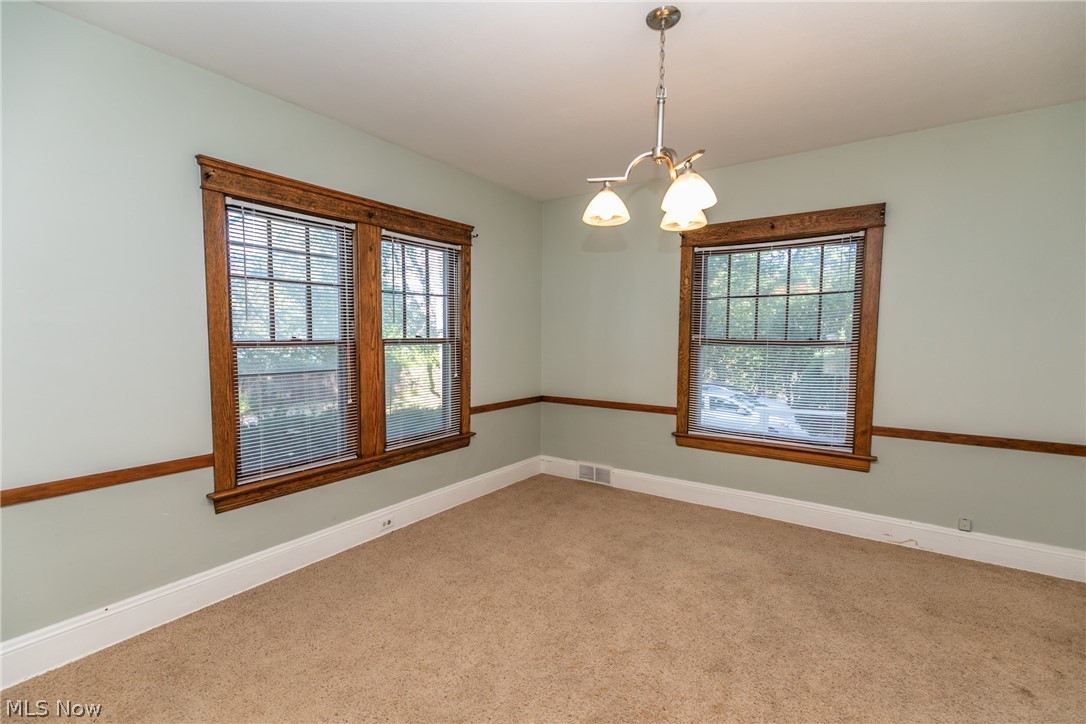 3073-3075 Edgehill Road Cleveland, OH 44118 - Photo 5 of 35 Gallery Image 5