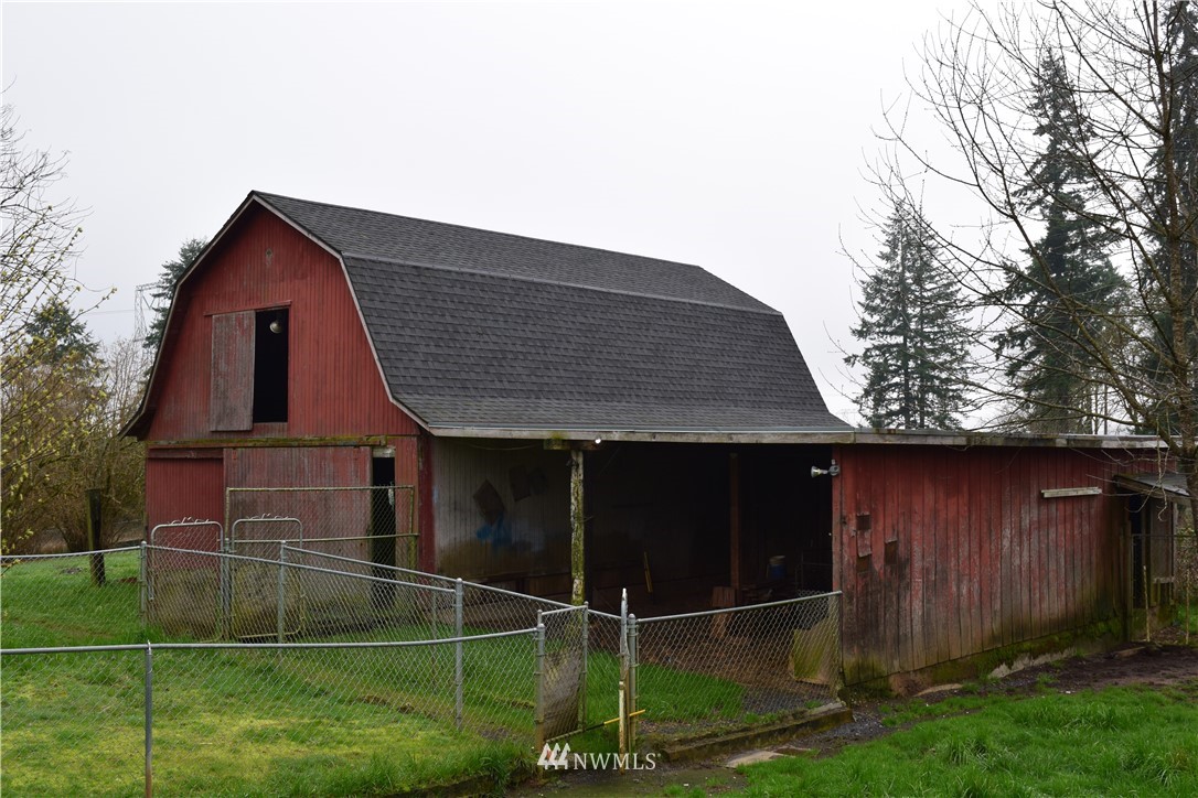 115 Smith Road Winlock, WA 98596 - Photo 2 of 18