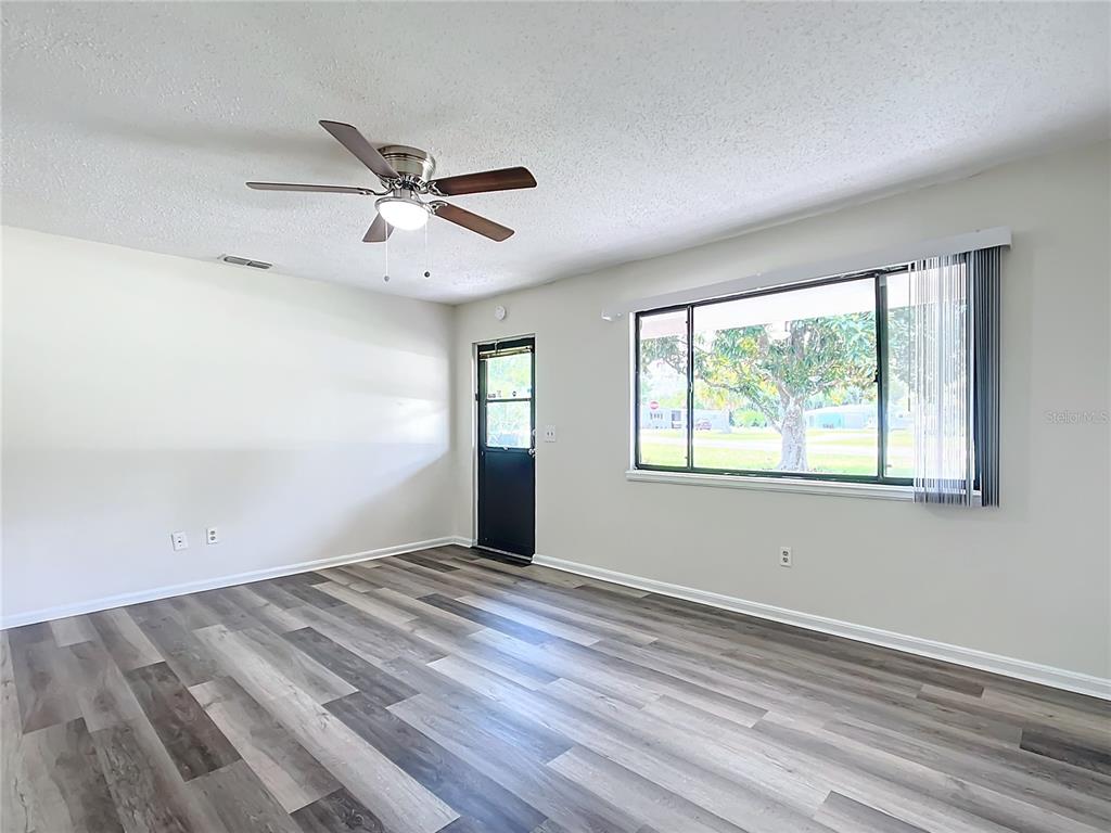 8917 Southwest 104th Place Ocala, FL 34481 - Photo 3 of 41