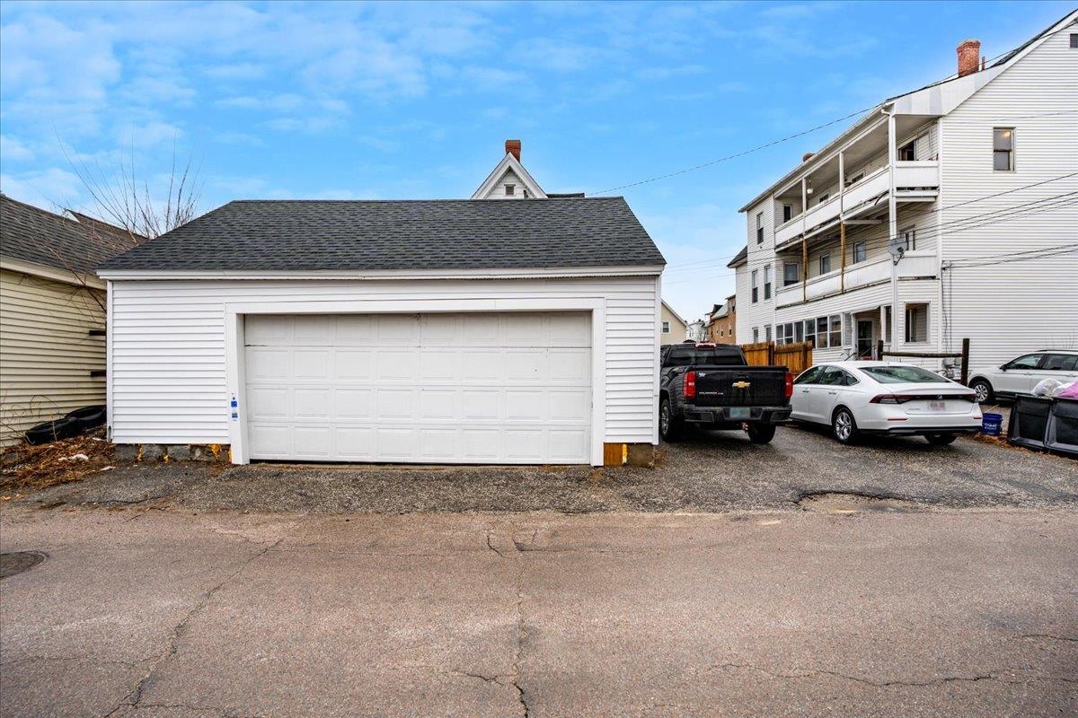 331 Spruce Street Manchester, NH 03103 - Photo 55 of 58