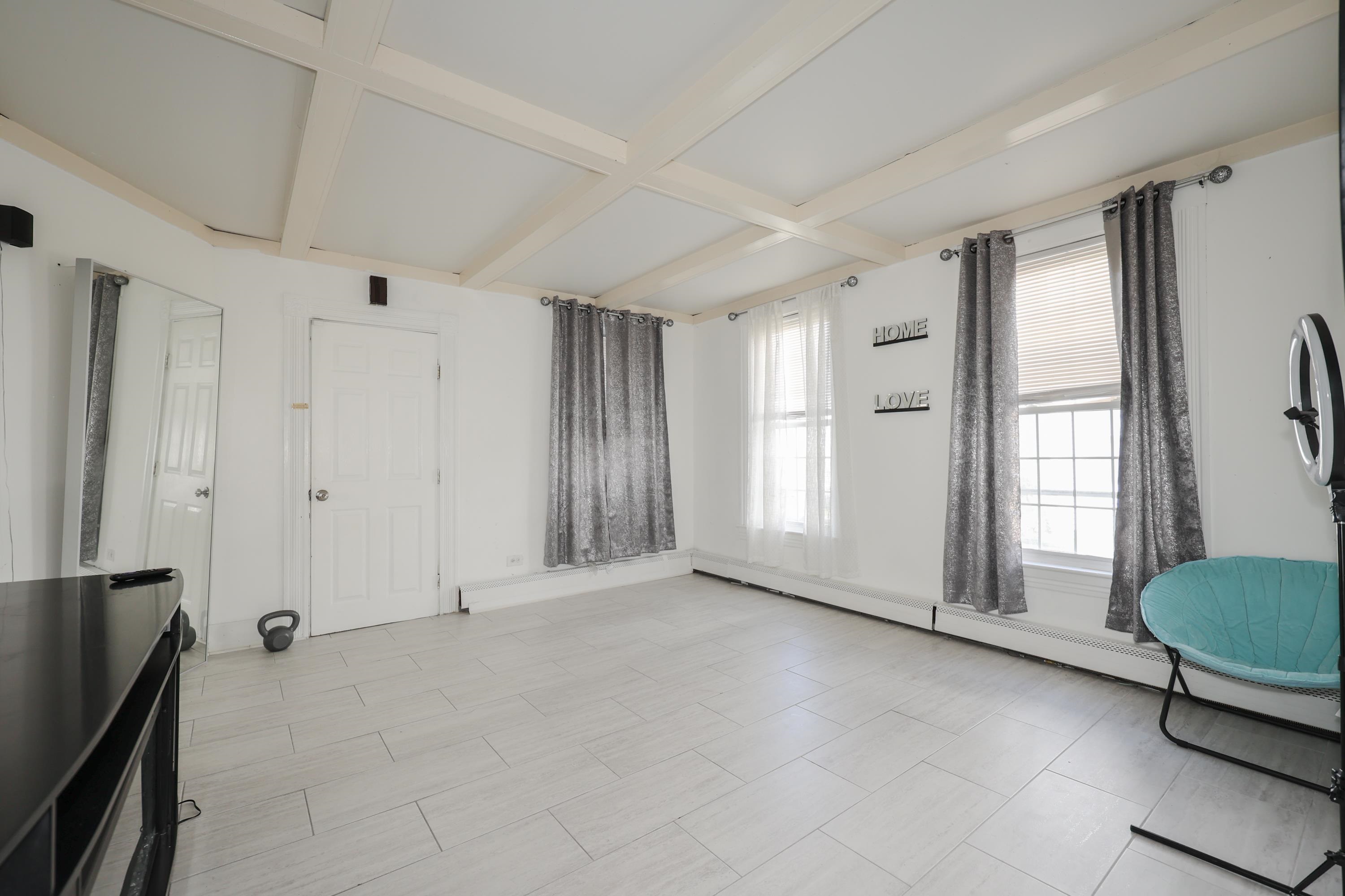 331 Spruce Street Manchester, NH 03103 - Photo 8 of 58