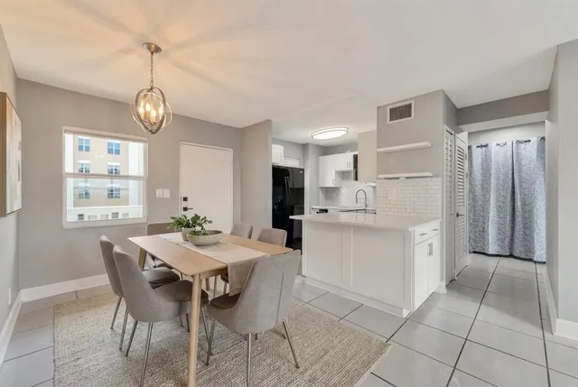 $2,150 | 2555 Northeast 11th Street, Unit 708, Fort Lauderdale, FL 33304