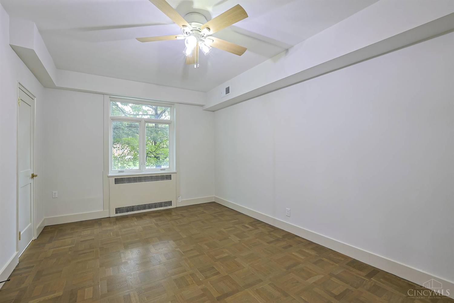 2378 Madison Road, Unit E1C Cincinnati, OH 45208 - Photo 17 of 37