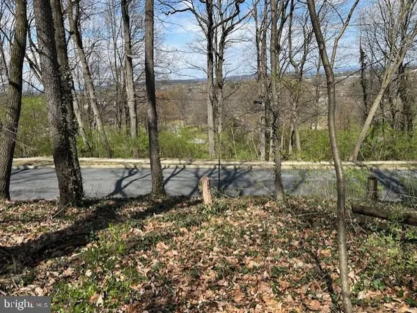 $120,000 | 127 Woodland Road, Reading, PA 19610