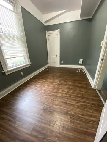 $220,000 | 6618 South Marquette Road, Chicago, IL 60637