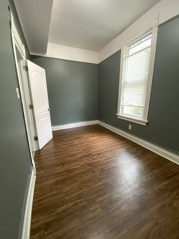 $220,000 | 6618 South Marquette Road, Chicago, IL 60637