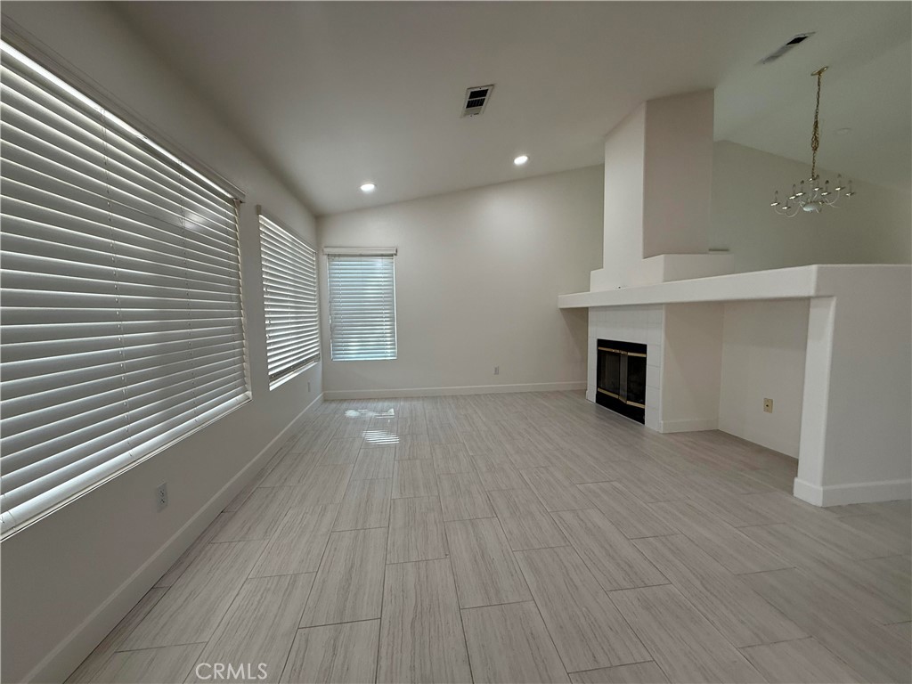 45060 Springbrook Court La Quinta, CA 92253 - Photo 4 of 20