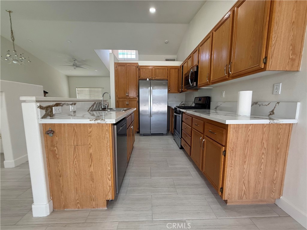 45060 Springbrook Court La Quinta, CA 92253 - Photo 7 of 20