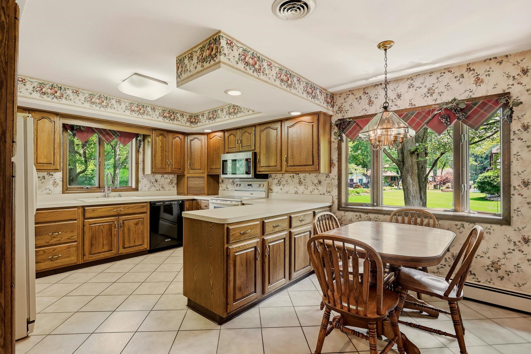 8665 South Gera Road Birch Run, MI 48415 - Photo 14 of 69 50214699-fba2f9e7-c787-4b38-a07c-762531a8aaaa.JPG