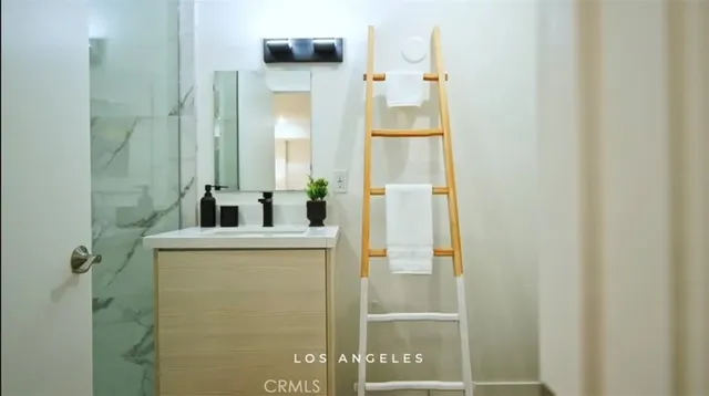 $956,300 | 1245 North New Hampshire Avenue, Unit 6, Los Angeles, CA 90029