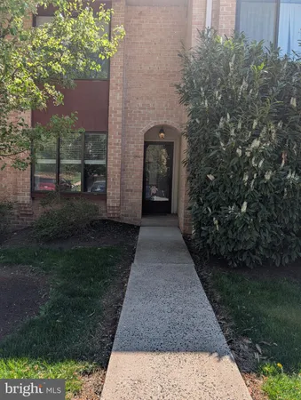 $2,650 | 214 Stonybrook Drive, Unit 214, Norristown, PA 19403