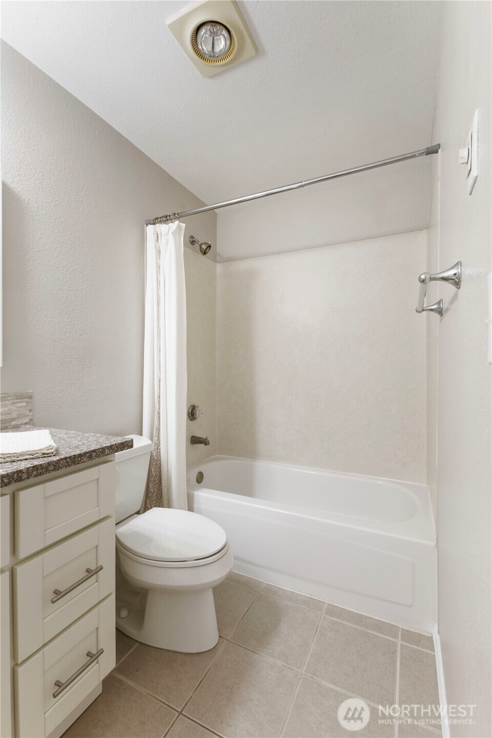 11002 Southeast Petrovitsky Road, Unit G203 Renton, WA 98055 - Photo 11 of 26 Gallery Image 11