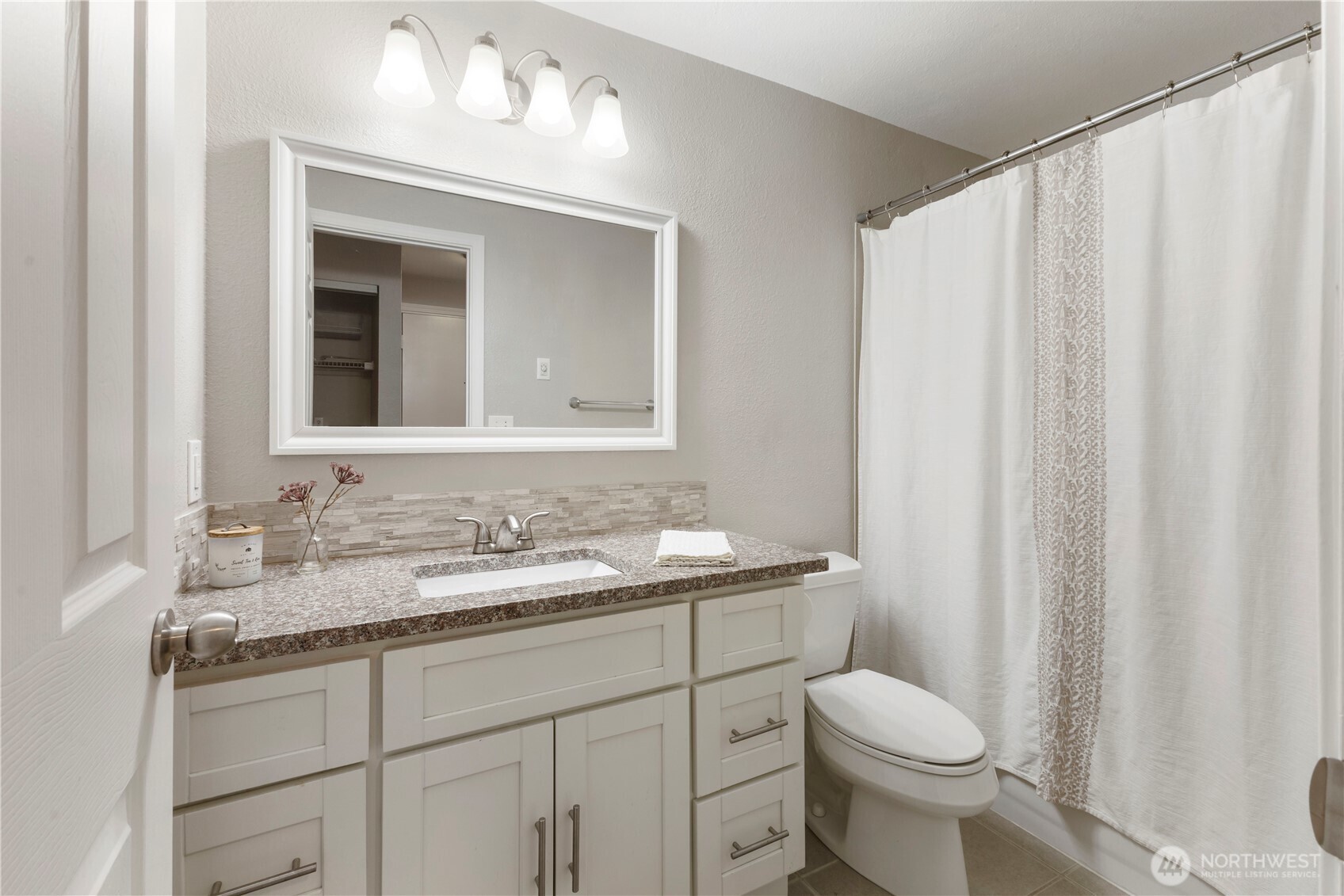 11002 Southeast Petrovitsky Road, Unit G203 Renton, WA 98055 - Photo 10 of 26 Gallery Image 10