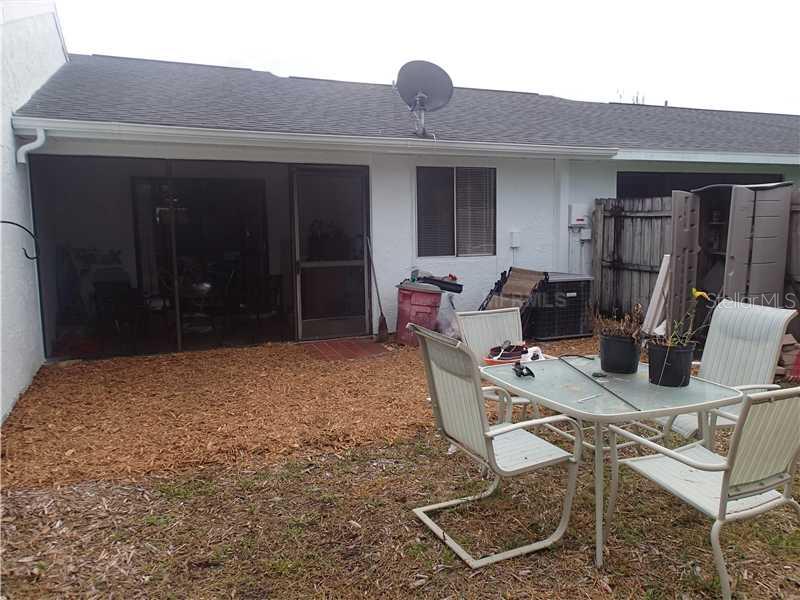 405 Cedar Ridge Court Oldsmar, FL 34677 - Photo 18 of 24 Exterior Back