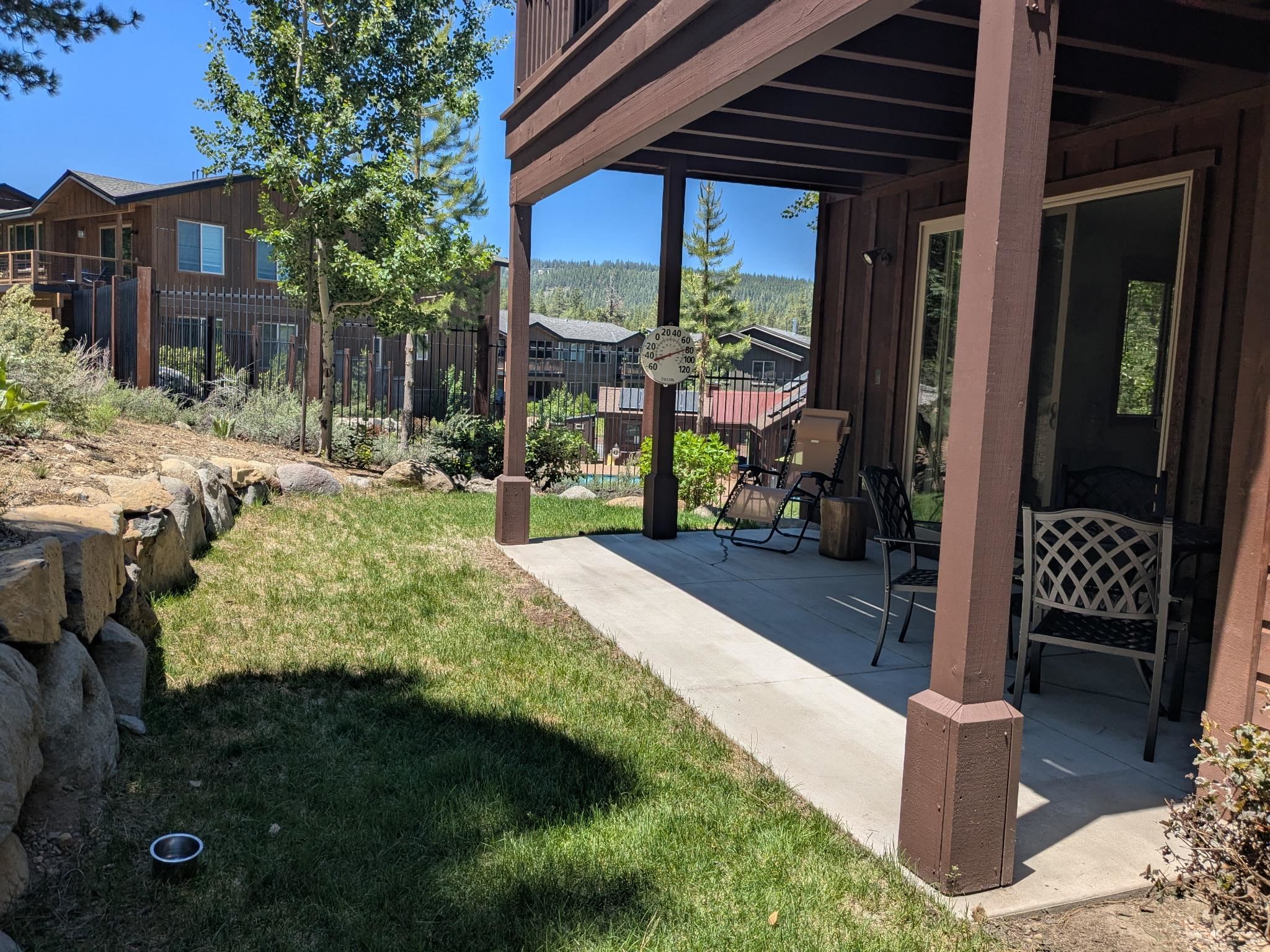 11541 Dolomite Way, Unit 3 Truckee, CA 96161 - Photo 15 of 28 a view of yard from front door